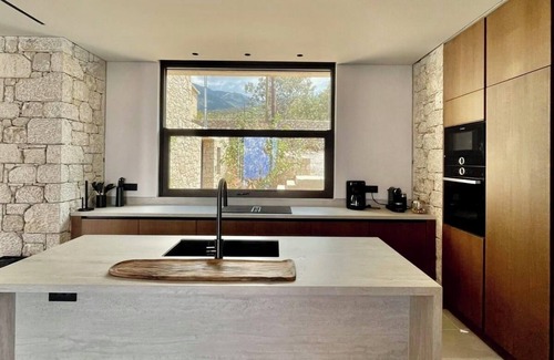 Lefktron Villa | Olive Villas