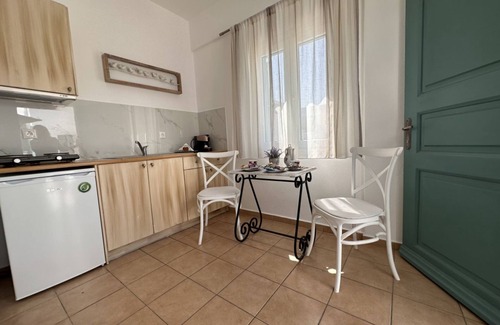 Ornos Apartment | Ornos Studio 28 - Home and More