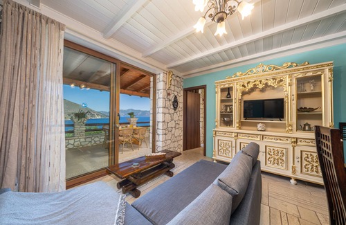 Agia Efimia Apartment | Penelope - Luxury Stone Apartments with stunning view