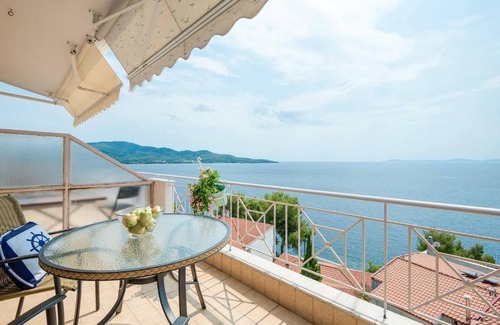 Neos Marmaras Apartment | Pentahouse sea view in Neos Marmaras Greece