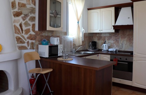 Gennadi House | Perfect vacation in a beautiful holiday house with pool, garden, wifi | Rhodos