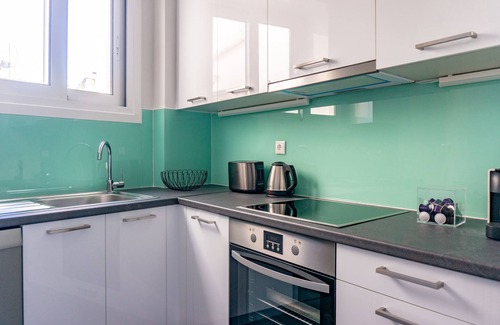 Plaka House | Plaka Central 1BR by JJ Hospitality