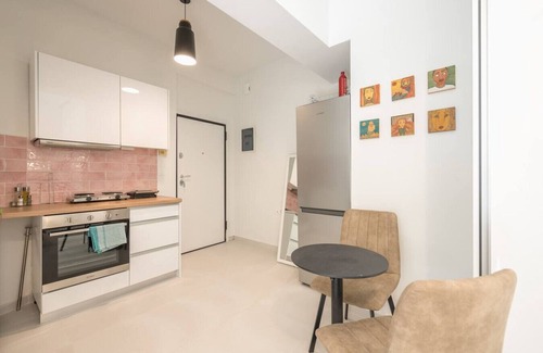Exarhia Apartment | Relaxing Urban Retreat with Private Patio