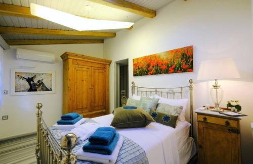 Myrina Apartment | Rosemary Room - Limnos Experience