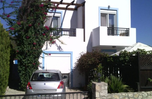 Lindos Villa | Secluded bliss : detached villa with private pool, 5 mins drive to Lindos