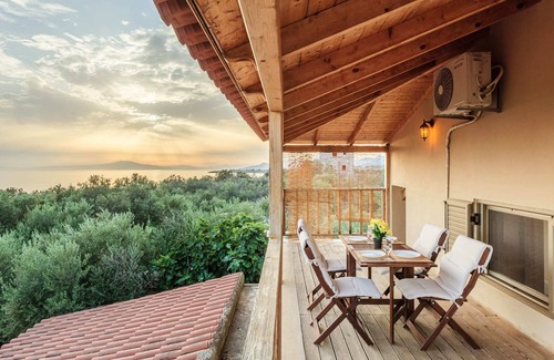 Lefktron Apartment | Selinitsa Stone Studio - Mani Seaview Retreat