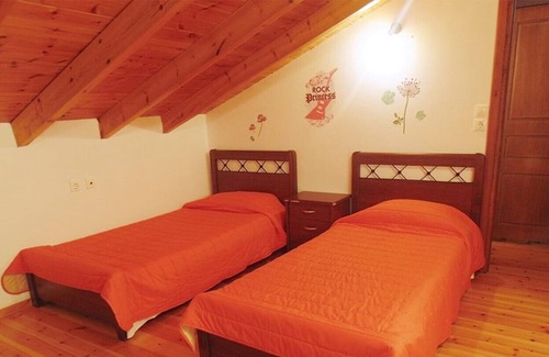 Agios Matthaios Bed & Breakfast | Stefanias 2 bedrooms apartment