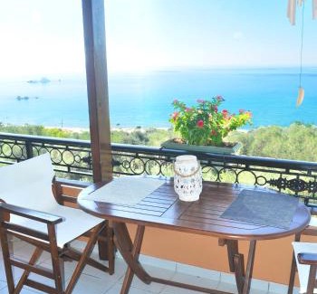 Sinarades Apartment | Studio Apartment Papadatos - Pelekas Beach, Corfu