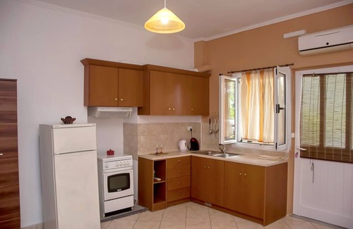 Parelia Apartment | Studio "Tonia" at Pelekas Beach