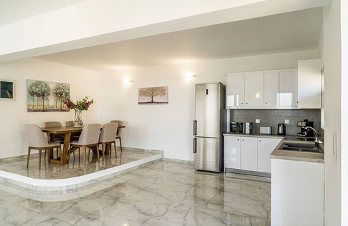 Agios Nikolaos Villa | Stylish Sea View Villa, A/C, Private Pool, Panoramic Vistas - Just 4 mins drive from Elounda!