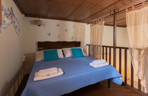 Rhodes Old Town House | The Neighborhood- Maisonette 5