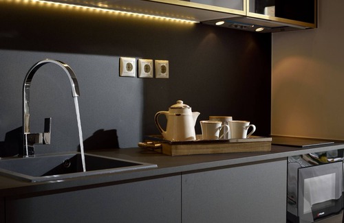 Thissio Apartment | Thission Luxury Homes by K&K - Downtown Suite (External Entrance)