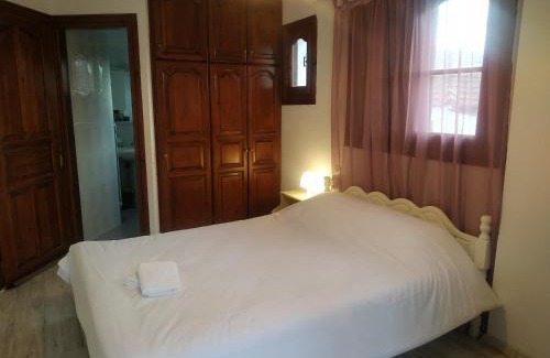 Vizitsa House | Traditional Cozy Room