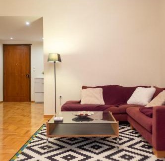 Plaka Apartment | Two bedroom Apt in Syntagma - Ermou area