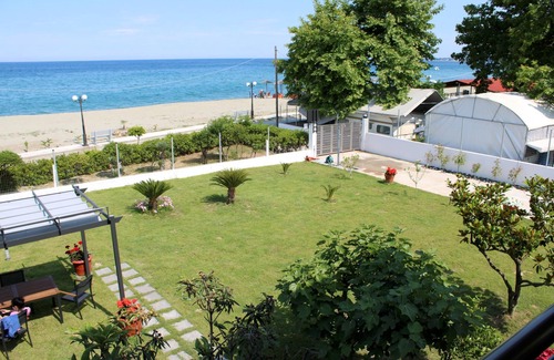 Skotina Apartment | Uniquely situated holiday flat, directly on the fine sandy beach, with far-reach