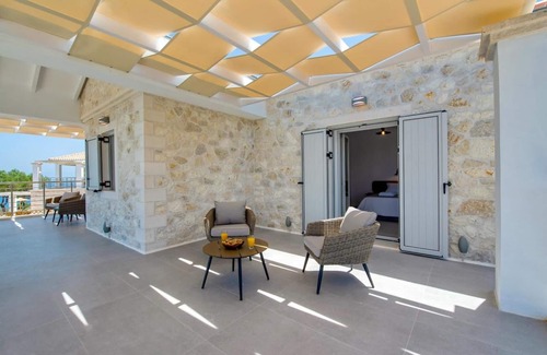 Paxos Villa | Vasiliki Villa - Charming 4 BR Villa With Pool and sea Views