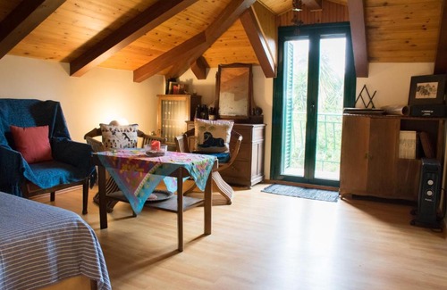 Vasilikos House | Vasilikos Lovely Woodhouse with Sea view in a Farm