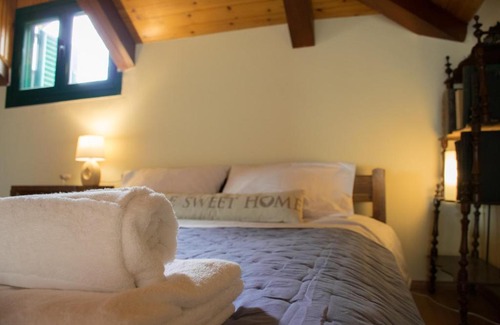 Vasilikos House | Vasilikos Lovely Woodhouse with Sea view in a Farm