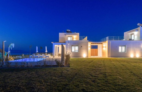 Theologos Villa | Villa ∙ 2 bedrooms ∙ 4 guests