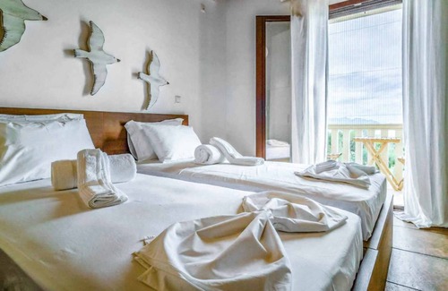Livadhakia Villa | Villa ∙ 3 bedrooms ∙ 6 guests