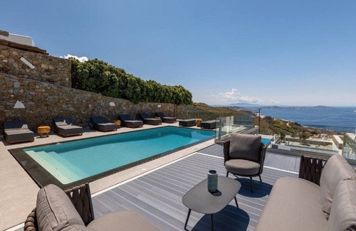 Faros Armenistis Villa | Villa ∙ 4 bedrooms ∙ 10 guests