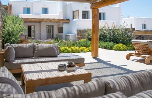 Tourlos Villa | Villa ∙ 4 bedrooms ∙ 8 guests