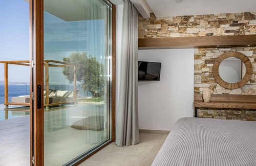 Marathias Villa | Villa ∙ 4 bedrooms ∙ 8 guests