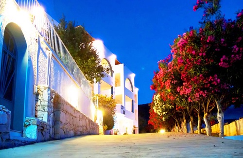 Sesi Villa | Villa Agnanti