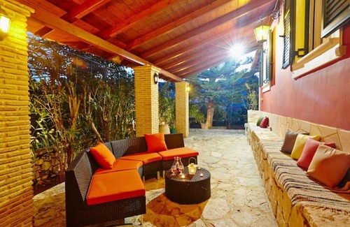Agia Marina Villa | Villa Anemelia
