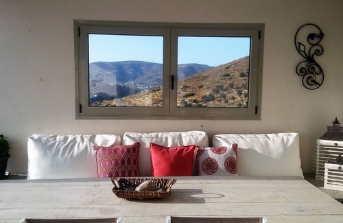 Ios House | Villa Baya in Ios Island for 2-4 Persons!