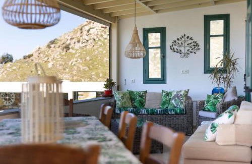 Mikri Vigla Villa | Villa Bella. Tranquil, exclusive, 4 bed, sea views