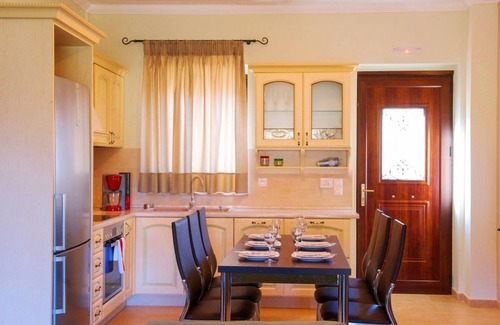 Spanokhorion Villa | Villa Kallisto - Four Bedroom Villa, Sleeps 8