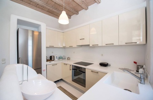 Psarou Villa | Villa Larimar - Three Bedroom Villa, Sleeps 6