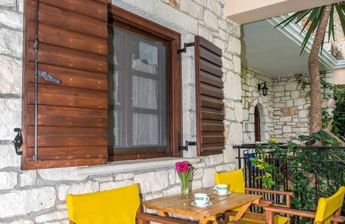 Porto Koukla Apartment | Villa Pounente One Bedroom Apartment 1