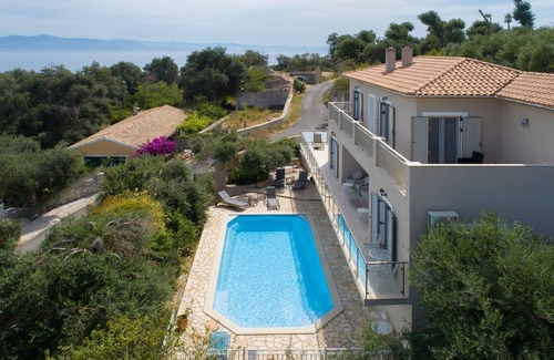 Koutsi Villa | Villa Skopsie in Paxi
