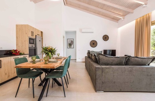 Alykes Villa | Villa Stagionello - Two Bedroom Villa, Sleeps 4
