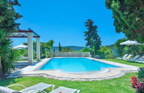 Doukades Villa | Villa Victor - Seven Bedroom Villa, Sleeps 14