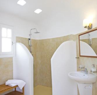 Panormos Apartment | Yakinthos Residence