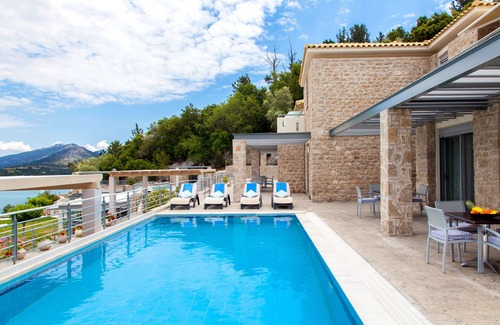 Katouna Apartment | You'll love this place exiting directly to the pool. The sea view is WOW