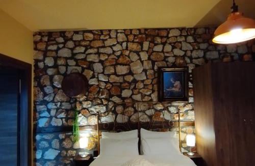 Edessa House | ΒΙΟΚΛΙΜΑΤΙΚΟ ΗΛΙΟΠΕΤΡΟΣΠΙΤΟ στην ΑΡΧΑΙΑ ΒΟΚΕΡΙΑ