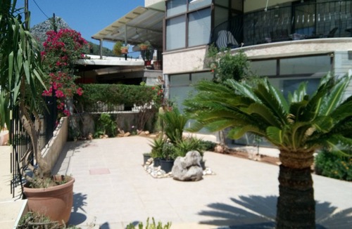 Nea Makri Cottage | ΜΙΑ ΩΡΑΙΑ ΗΜΕΡΑ ΞΕΚΙΝΑ ΜΕ ΧΑΜΟΓΕΛΟ ΔΕΝ ΚΟΣΤΙΖΕΙ ΤΙΠΟΤΑ ΑΛΛΑ ΕΙΝΑΙ ΠΟΛΥΤΙΜΟ