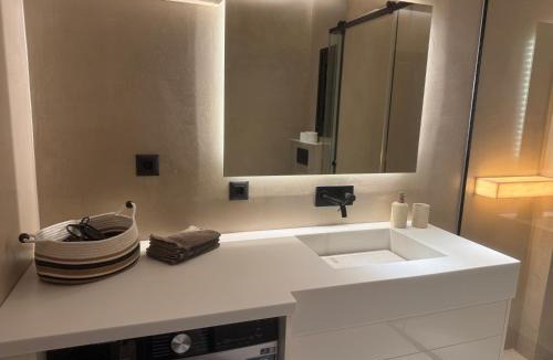 Glyfada Apartment | Πολυτελής απόδραση στην Γλυφάδα