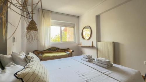 Amarousion Apartment | Σύγχρονο, Ευρύχωρο Vintage δίπλα στο Mall