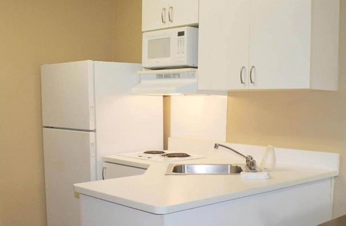 Fishkill Apartment | 1 Queen Bed | ADA/RI Shower/Nsmk/Kitchen