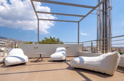 Agios Dimitrios Apartment | 100 m² Apartment ∙ 3 bedrooms ∙ 7 guests