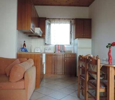 Agios Stefanos Avliotes Apartment | 100 m² Apartment ∙ 3 bedrooms ∙ 6 guests