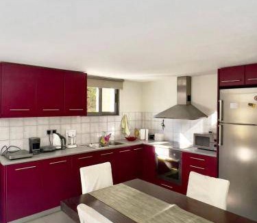 Glyfada Apartment | 100 m² Apartment ∙ 2 bedrooms ∙ 5 guests