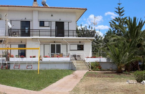 Kilada House | 100 m² House ∙ 3 bedrooms ∙ 6 guests
