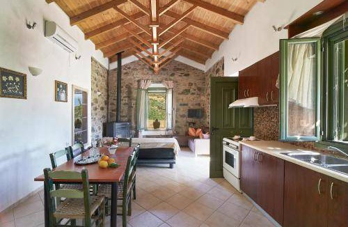 Agía Eiríni House | 100 m² House ∙ 4 bedrooms ∙ 9 guests