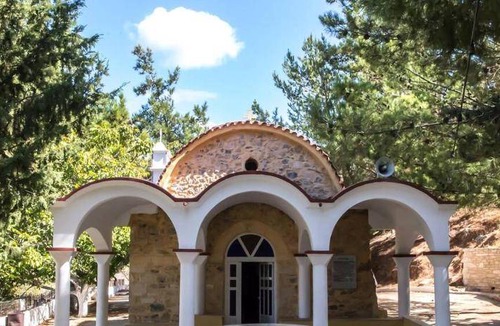 Loukia House | 100 m² House ∙ 2 bedrooms ∙ 5 guests